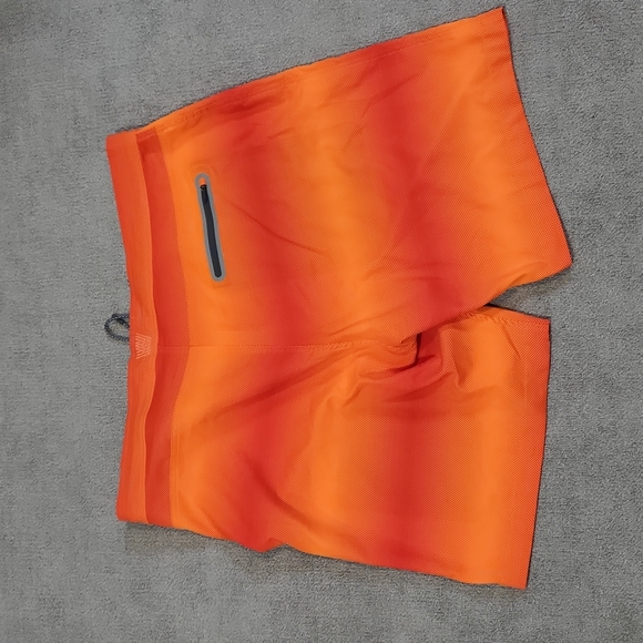 Mack Weldon Swim Board Short - Picture 6 of 6